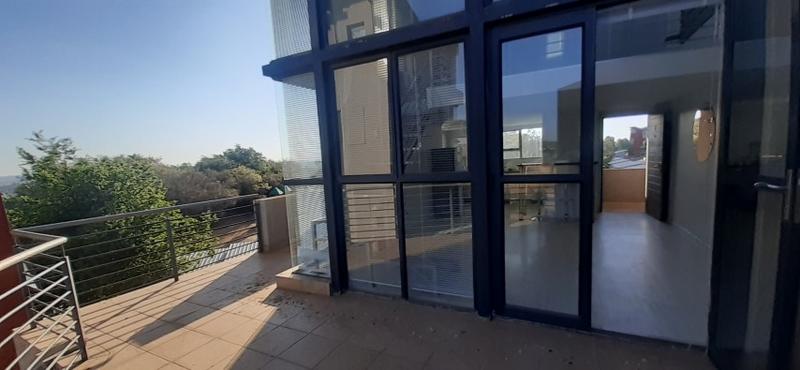 1 Bedroom Property for Sale in Rooihuiskraal North Gauteng