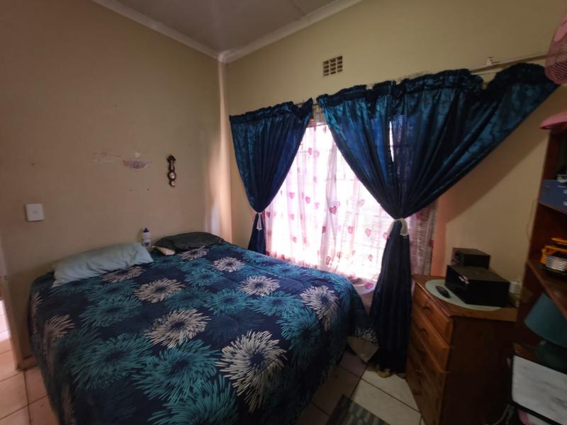 2 Bedroom Property for Sale in Kookrus Gauteng