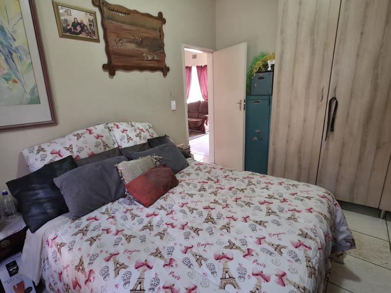 2 Bedroom Property for Sale in Kookrus Gauteng
