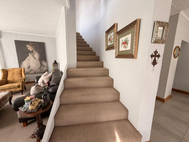 4 Bedroom Property for Sale in Three Rivers East Gauteng