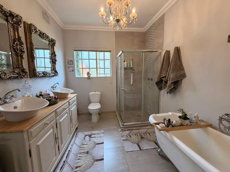 4 Bedroom Property for Sale in Three Rivers East Gauteng