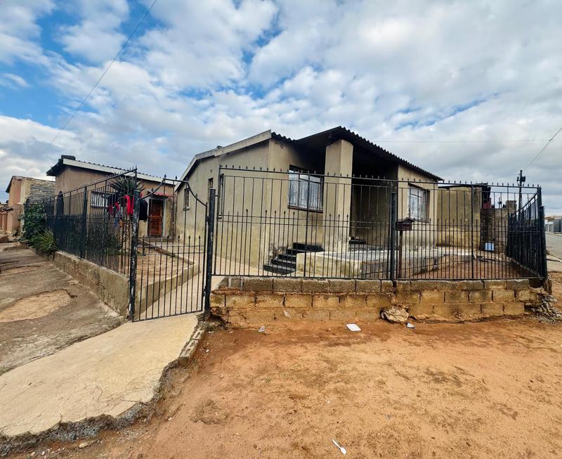 3 Bedroom Property for Sale in Diepkloof Zone 6 Gauteng