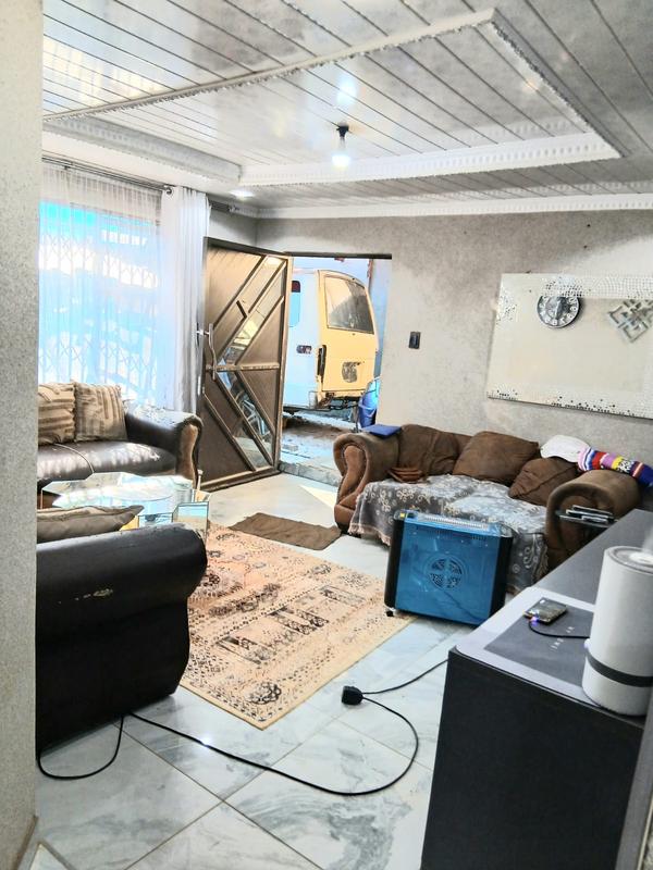 2 Bedroom Property for Sale in Orange Farm Gauteng