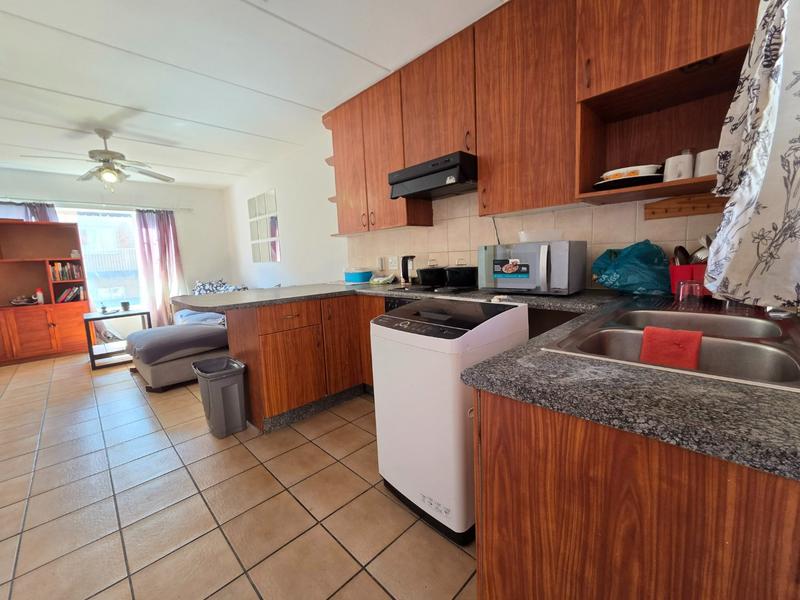 To Let 2 Bedroom Property for Rent in Kenmare Gauteng