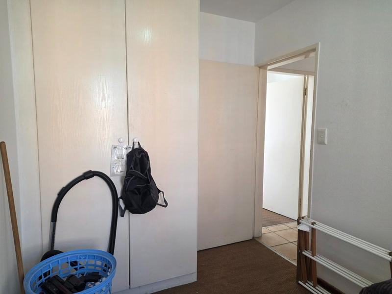 To Let 2 Bedroom Property for Rent in Kenmare Gauteng