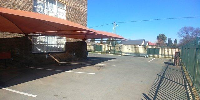 To Let 3 Bedroom Property for Rent in Witpoortjie Gauteng