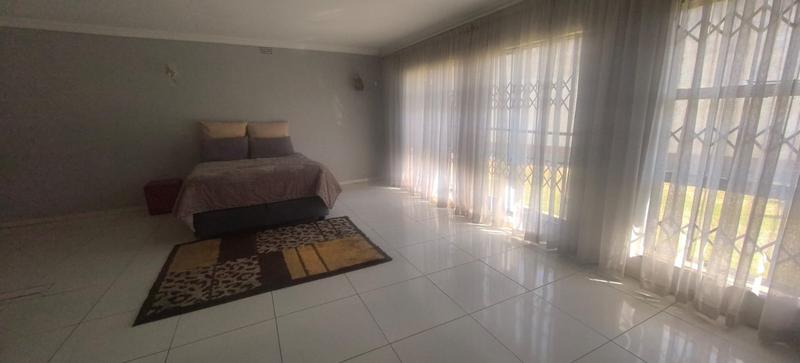 4 Bedroom Property for Sale in Witpoortjie Gauteng