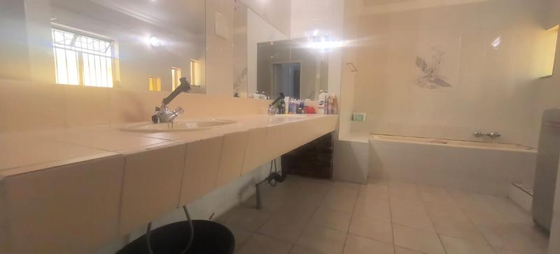 4 Bedroom Property for Sale in Witpoortjie Gauteng
