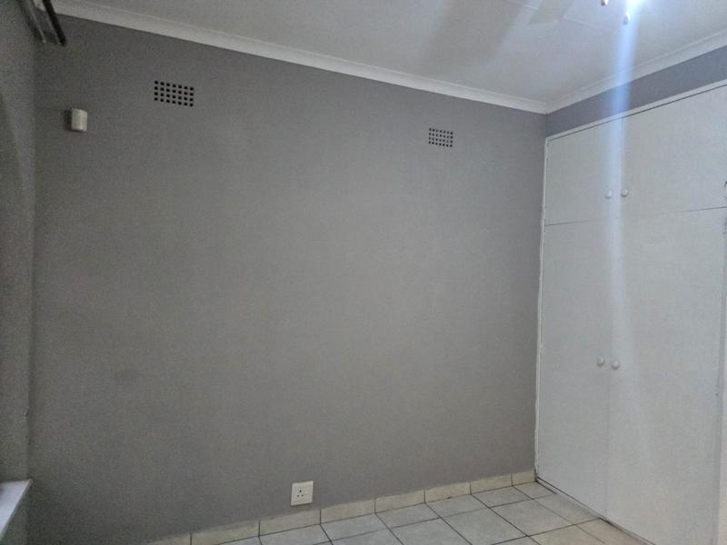To Let 4 Bedroom Property for Rent in Glen Marais Gauteng