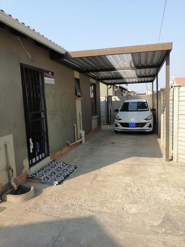 To Let 2 Bedroom Property for Rent in Savanna City Gauteng