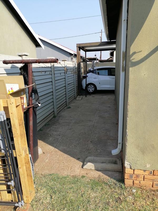 To Let 2 Bedroom Property for Rent in Savanna City Gauteng
