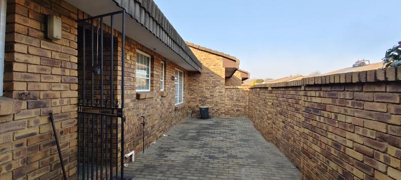 To Let 2 Bedroom Property for Rent in Norton Park Gauteng