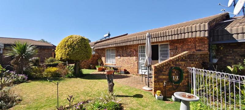 To Let 2 Bedroom Property for Rent in Norton Park Gauteng