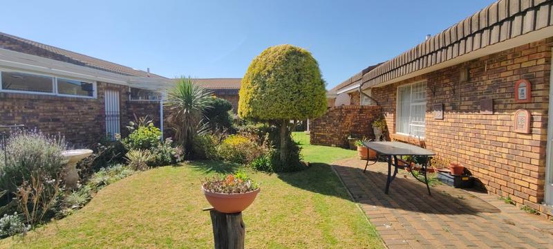 To Let 2 Bedroom Property for Rent in Norton Park Gauteng