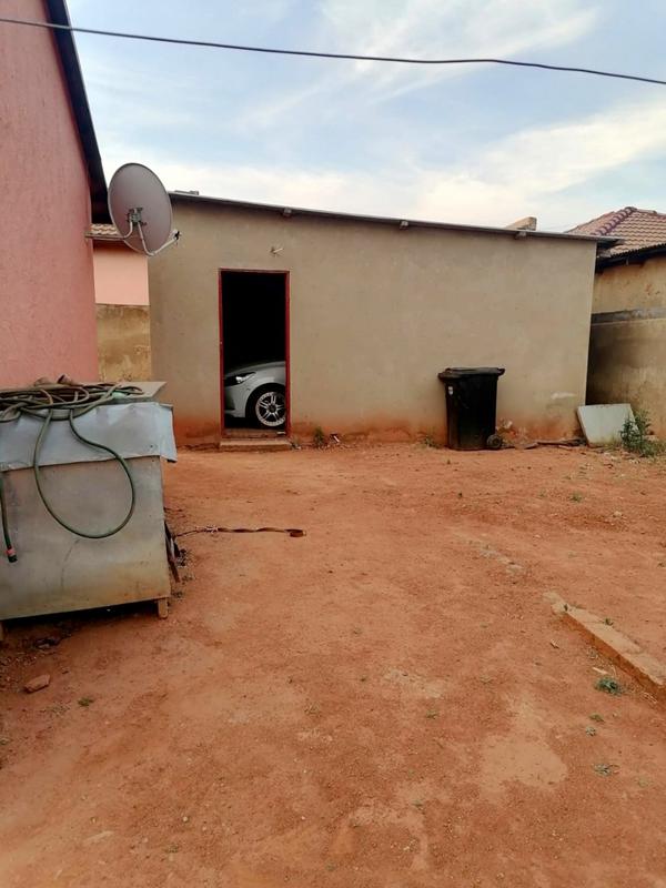 2 Bedroom Property for Sale in Bram Fischerville Gauteng