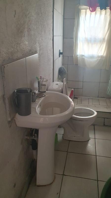 To Let 1 Bedroom Property for Rent in Primrose Gauteng