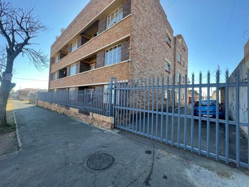 1 Bedroom Property for Sale in Kenilworth Gauteng