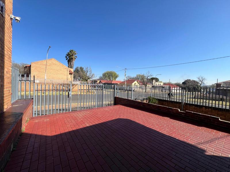 1 Bedroom Property for Sale in Kenilworth Gauteng