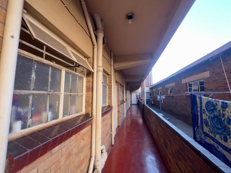 1 Bedroom Property for Sale in Kenilworth Gauteng
