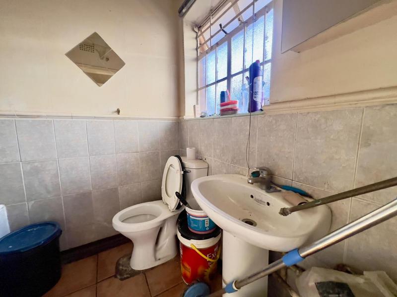 1 Bedroom Property for Sale in Kenilworth Gauteng