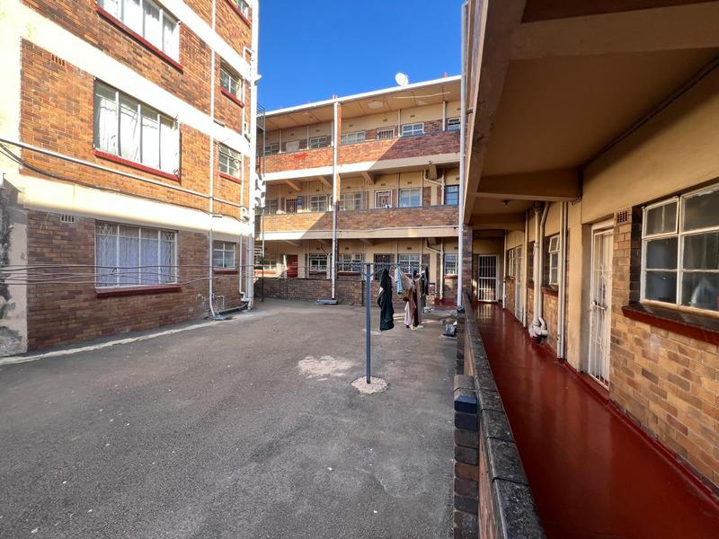 1 Bedroom Property for Sale in Kenilworth Gauteng