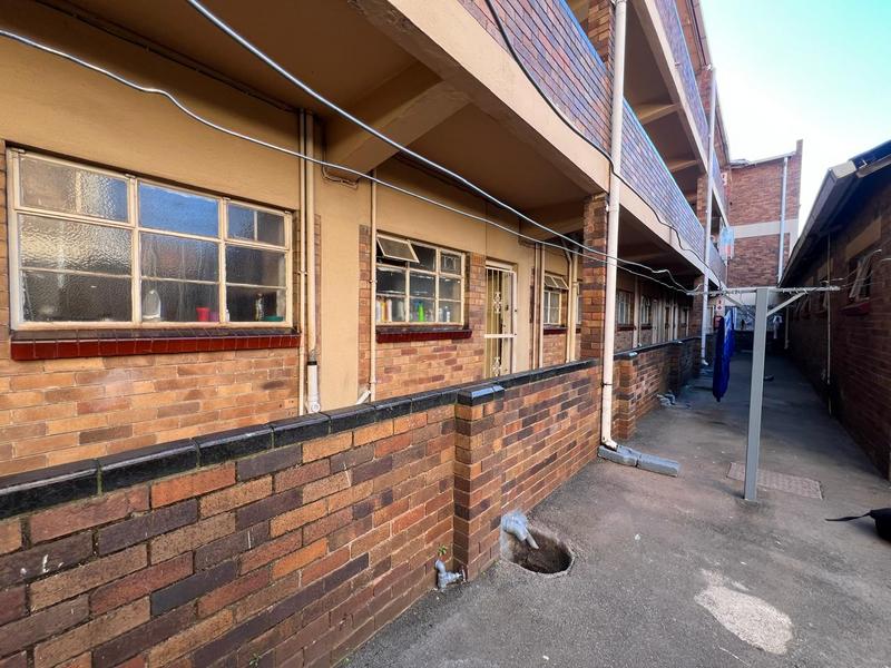 1 Bedroom Property for Sale in Kenilworth Gauteng