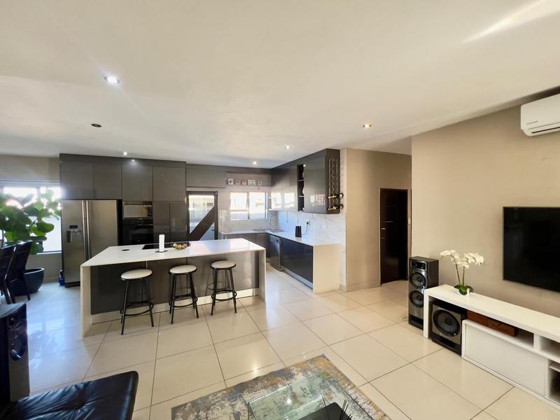 5 Bedroom Property for Sale in Alveda Park Gauteng