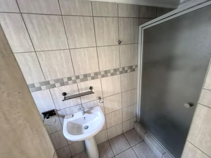 To Let 2 Bedroom Property for Rent in Kempton Park Gauteng