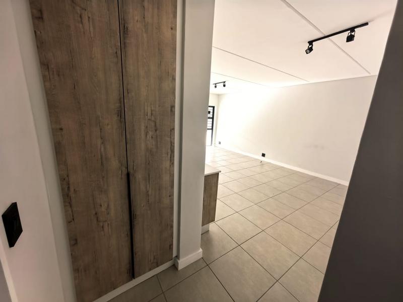 To Let 3 Bedroom Property for Rent in Modderfontein Gauteng