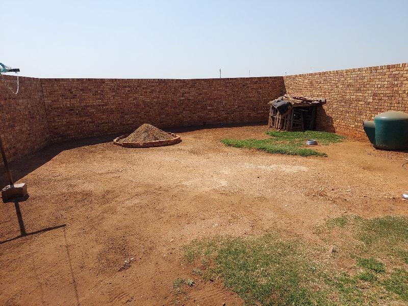 0 Bedroom Property for Sale in Magagula Heights Gauteng