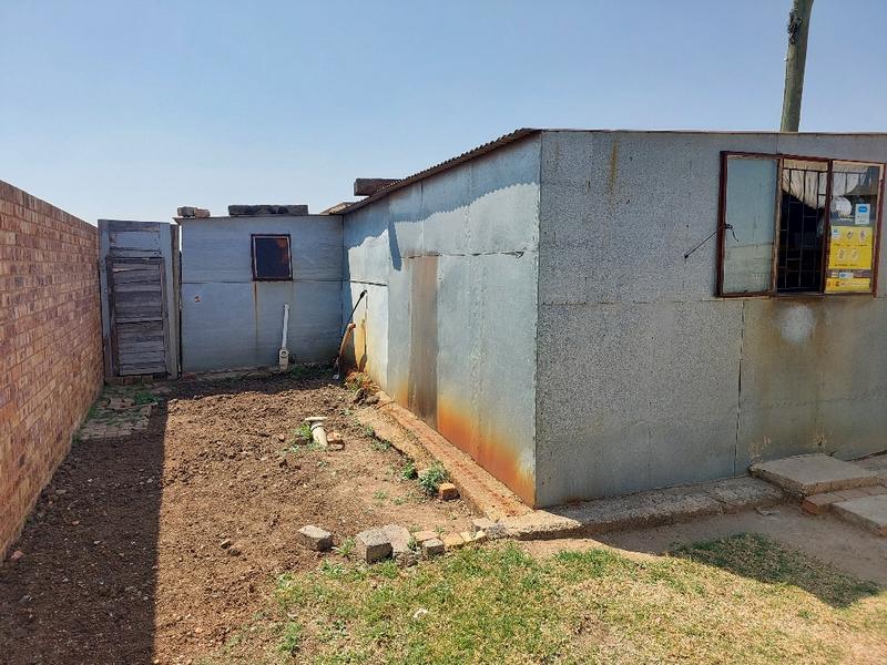 0 Bedroom Property for Sale in Magagula Heights Gauteng