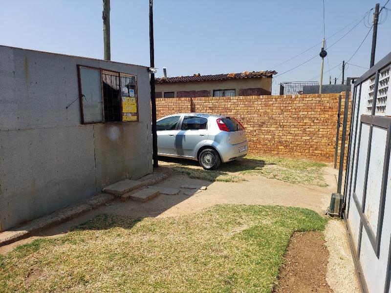 0 Bedroom Property for Sale in Magagula Heights Gauteng