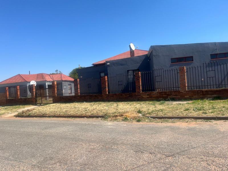 10 Bedroom Property for Sale in Roodepoort North Gauteng
