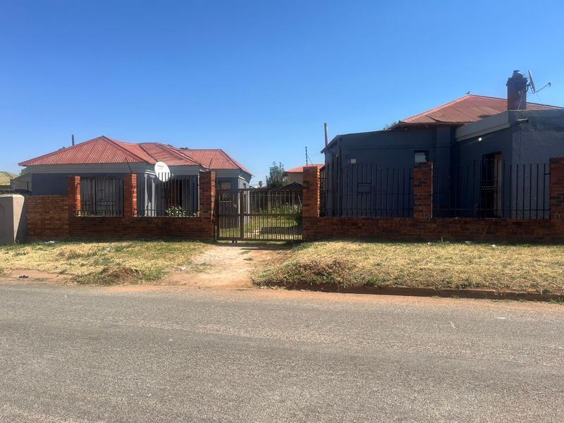 10 Bedroom Property for Sale in Roodepoort North Gauteng