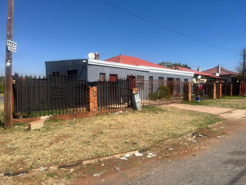 10 Bedroom Property for Sale in Roodepoort North Gauteng
