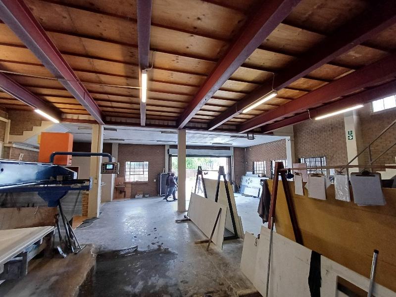 To Let Commercial Property for Rent in Hennopspark Gauteng