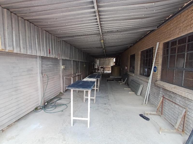 To Let Commercial Property for Rent in Hennopspark Gauteng