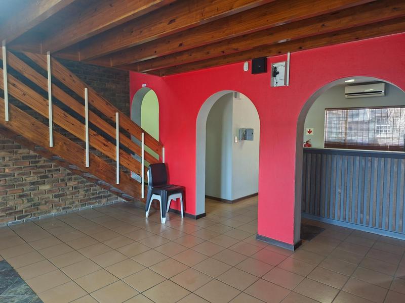 To Let Commercial Property for Rent in Doornkloof Gauteng