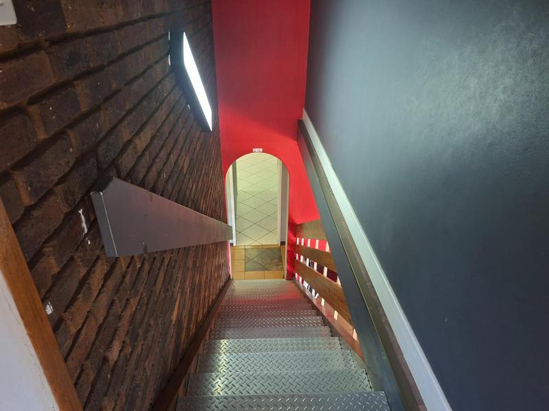 To Let Commercial Property for Rent in Doornkloof Gauteng