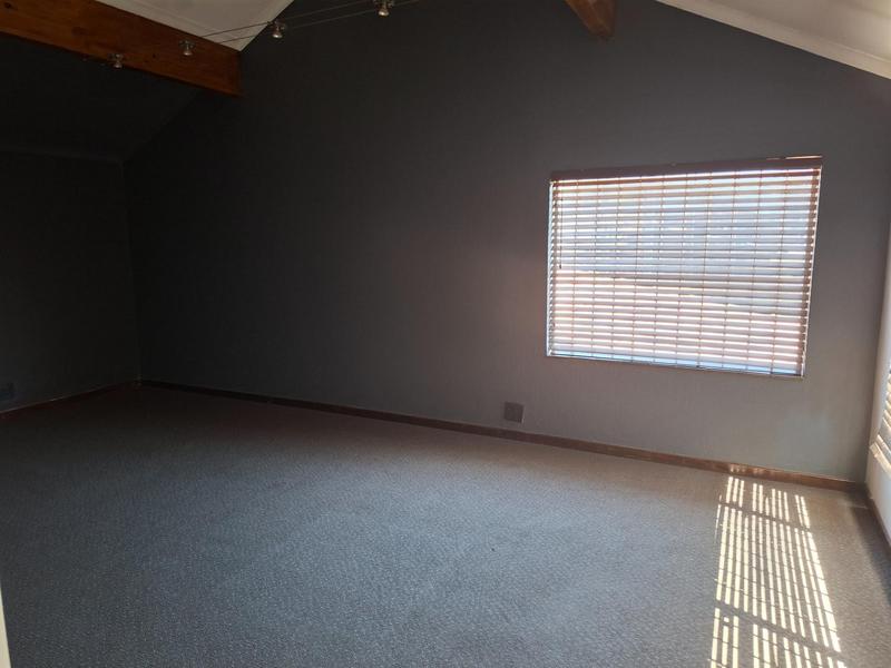 To Let Commercial Property for Rent in Doornkloof Gauteng