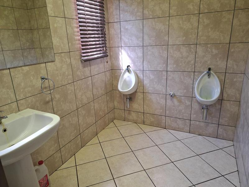 To Let Commercial Property for Rent in Doornkloof Gauteng