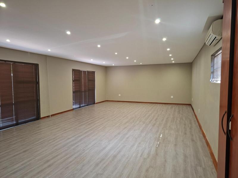 To Let Commercial Property for Rent in Doornkloof Gauteng