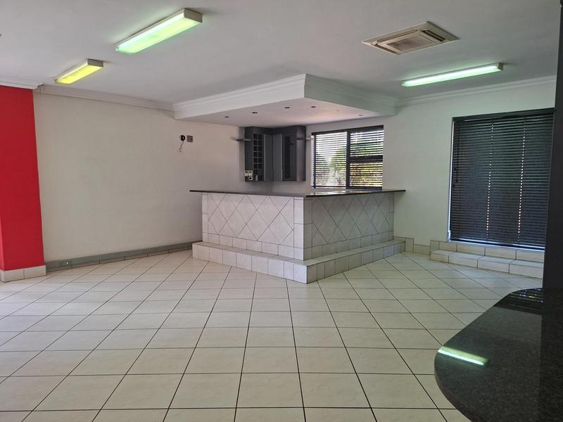 To Let Commercial Property for Rent in Doornkloof Gauteng