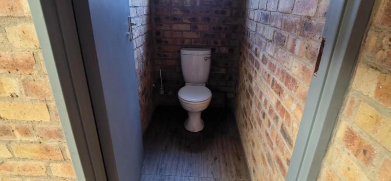 To Let Commercial Property for Rent in N4 Gateway Industrial Park Gauteng