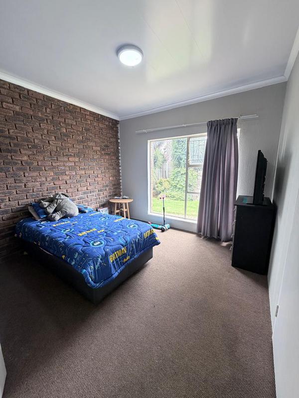 4 Bedroom Property for Sale in Sunair Park Gauteng