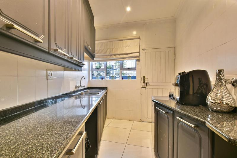 5 Bedroom Property for Sale in Glenvista Gauteng