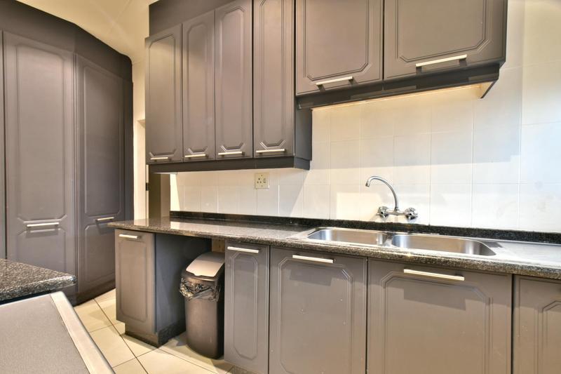 5 Bedroom Property for Sale in Glenvista Gauteng