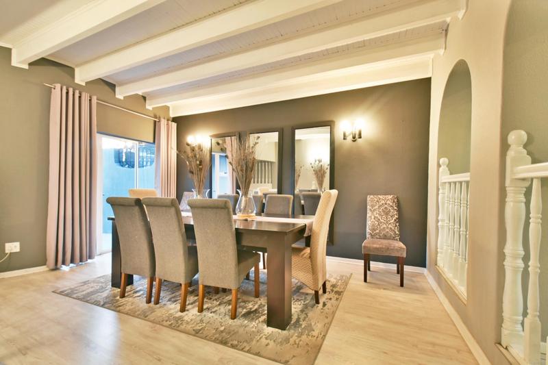 5 Bedroom Property for Sale in Glenvista Gauteng