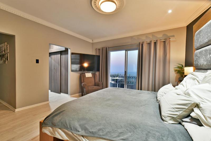 5 Bedroom Property for Sale in Glenvista Gauteng