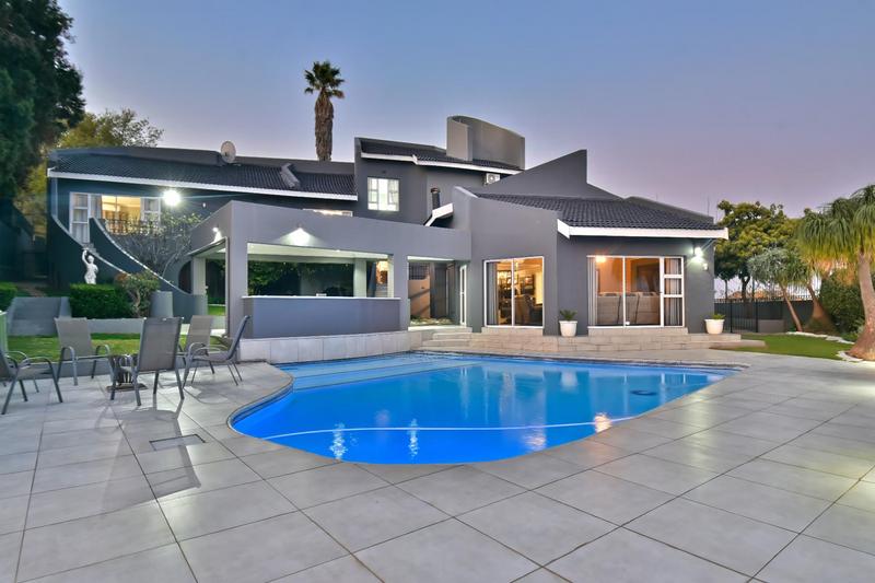 5 Bedroom Property for Sale in Glenvista Gauteng